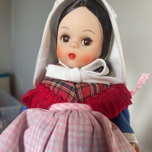 Madame Alexander 8" Belgium #562 International Doll